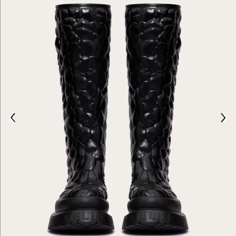 Valentino Atelier Black Rose Boots - Picture 3 of 8